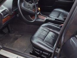 BMW E32 730i V8 1993